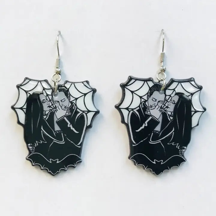 Kissing Horror Couple Earrings