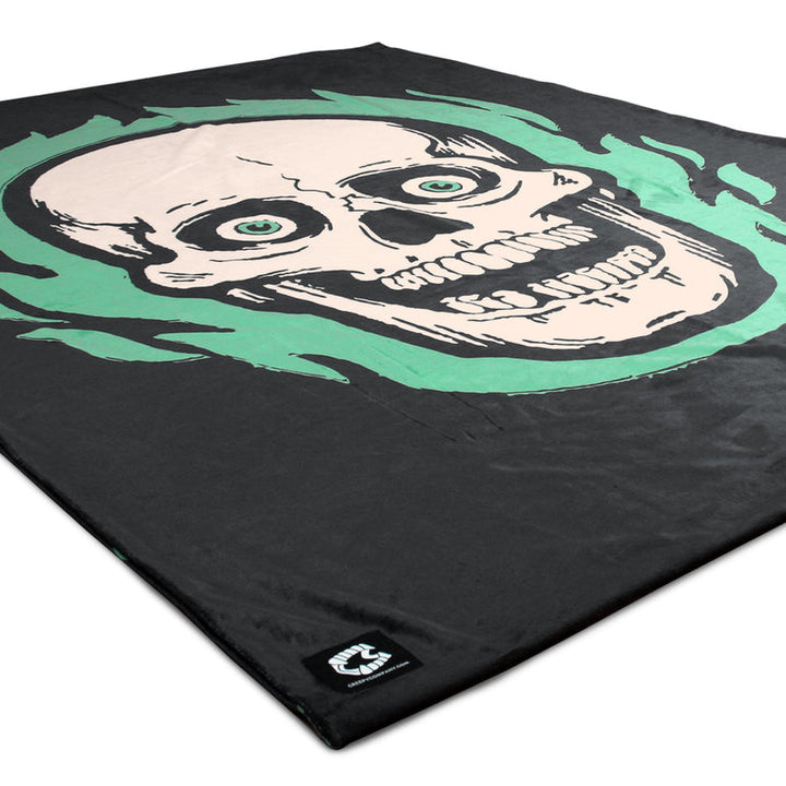 Beistle Flaming Skull Throw Blanket